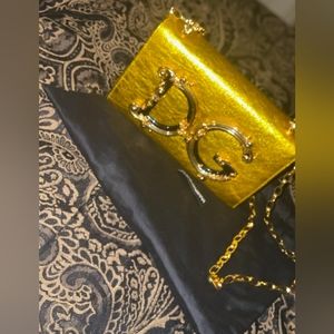 Dolce & Gabbana Logo Plaque shoulder bag-- gold